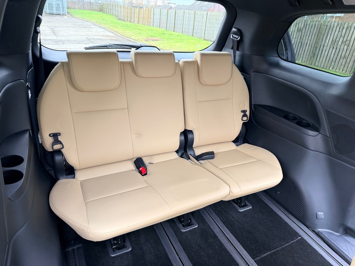 Used Toyota Estima for sale - 77610458: Photo 16