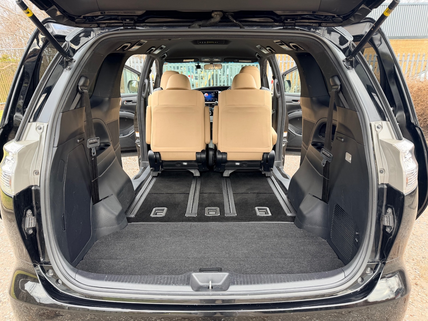 Used Toyota Estima for sale - 77610458: Photo 8