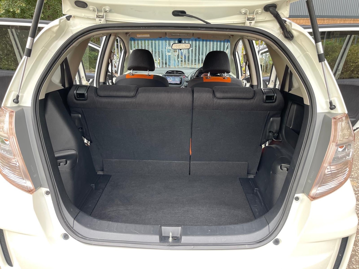 Used Honda Fit 2011 for sale - 76036819: Photo 12