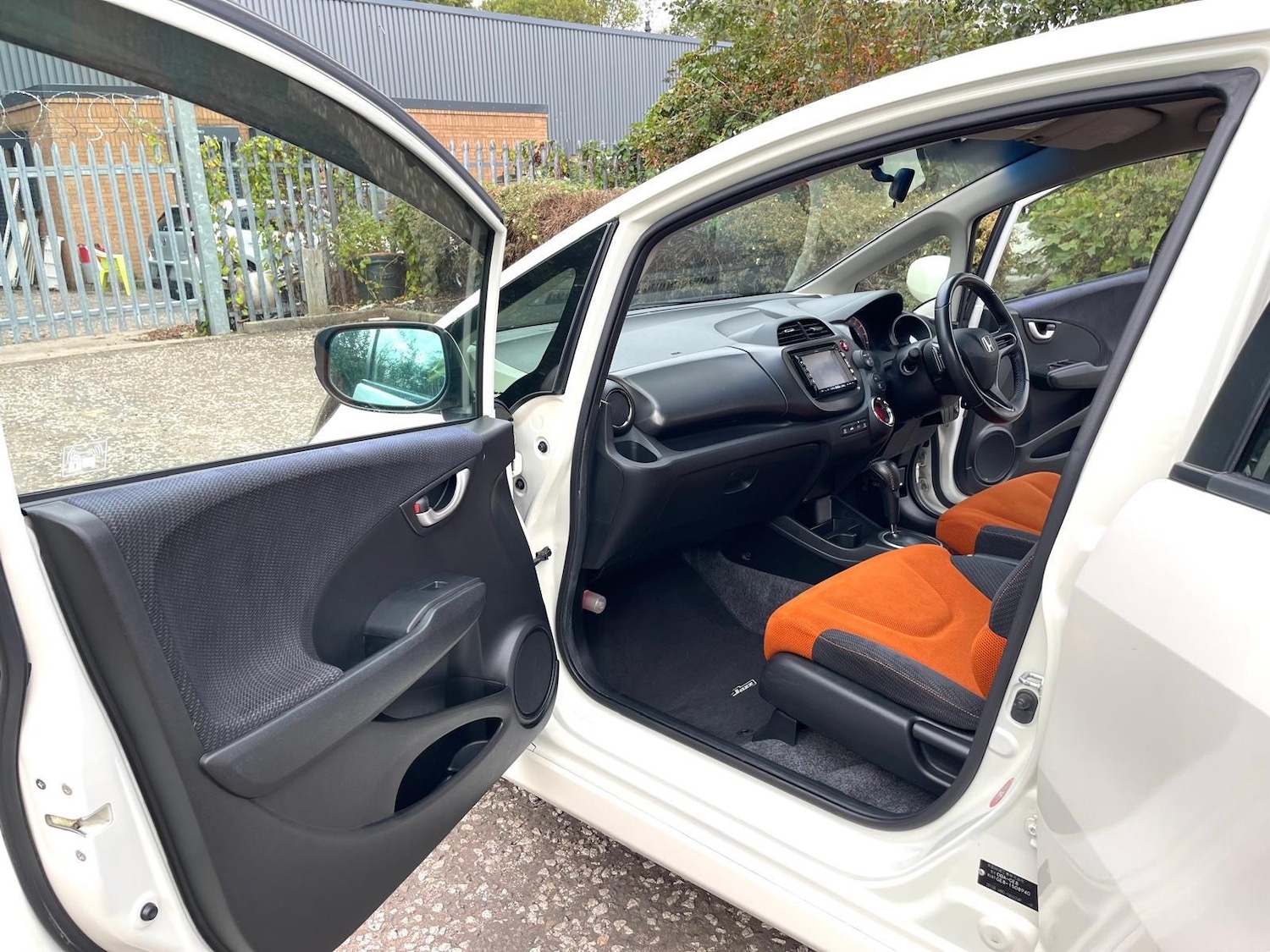 Used Honda Fit 2011 for sale - 76036819: Photo 13