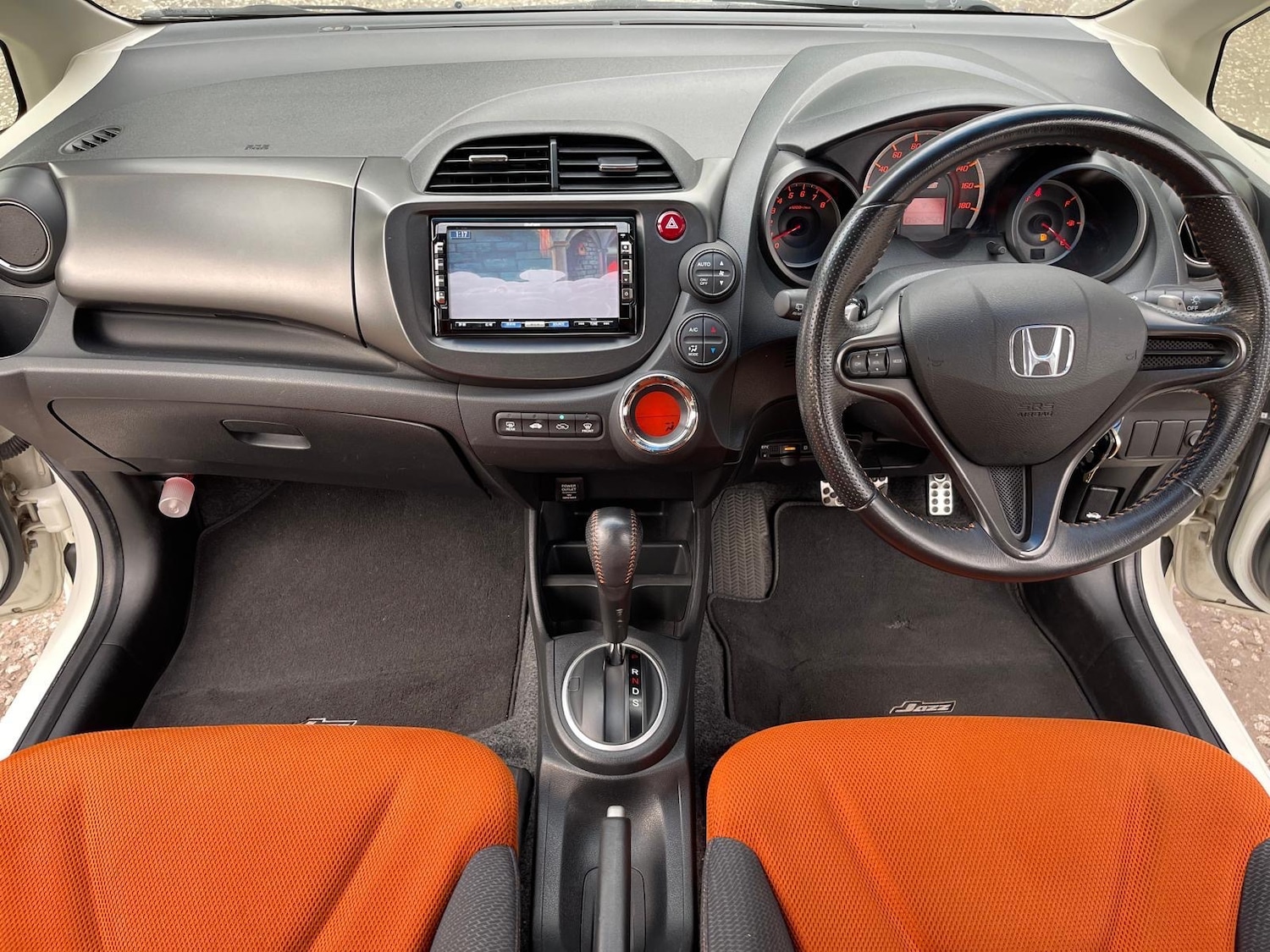 Used Honda Fit 2011 for sale - 76036819: Photo 6