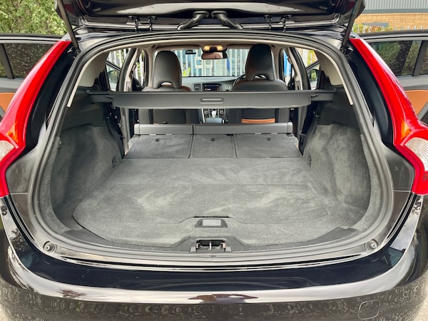 Used Volvo V60 2013 for sale - 72767563: Photo 11