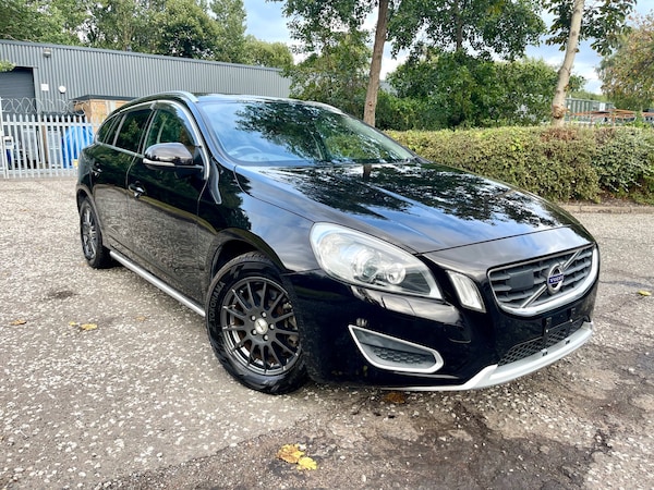 Used Volvo V60 2013 for sale - 72767563: Photo 1
