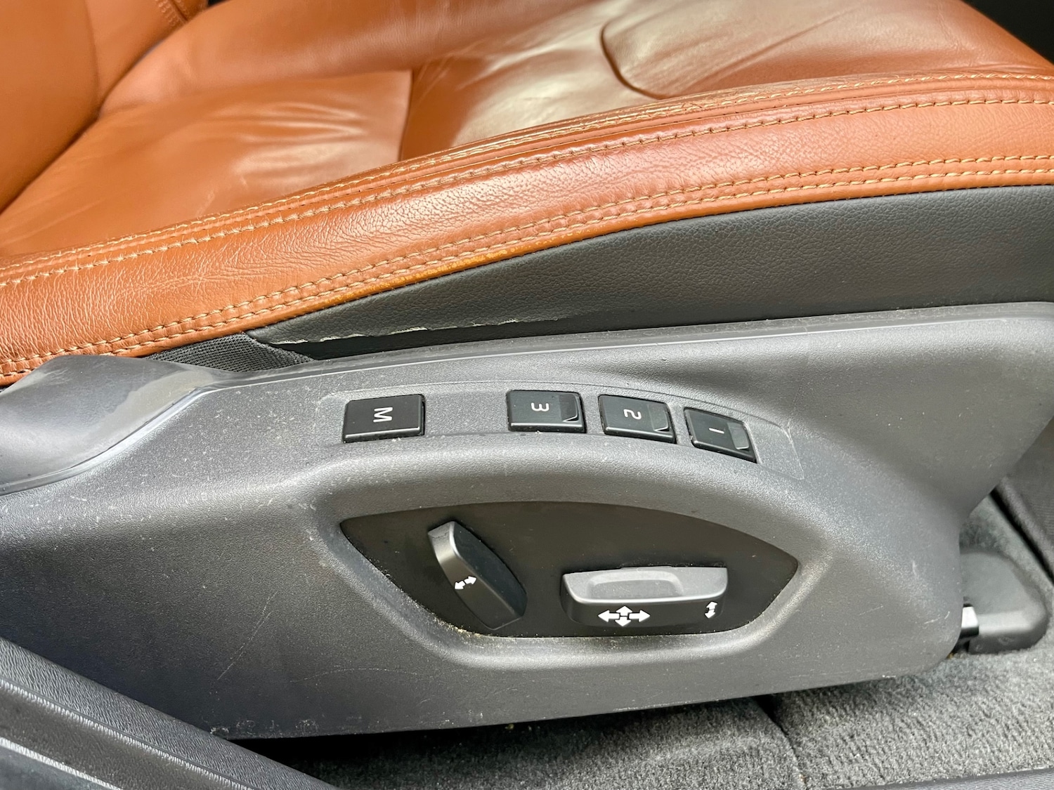 Used Volvo V60 2013 for sale - 72767563: Photo 26