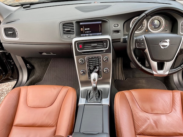 Used Volvo V60 2013 for sale - 72767563: Photo 6