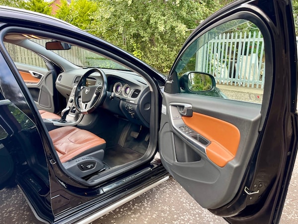 Used Volvo V60 2013 for sale - 72767563: Photo 7