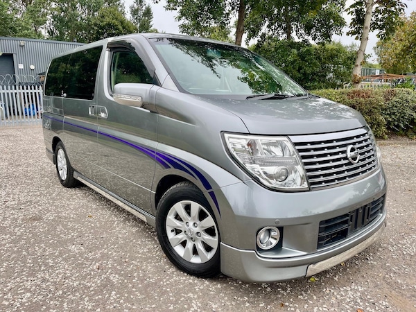 Used Nissan Elgrand 2006 for sale - 75723767: Photo 1