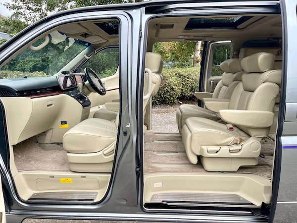 Used Nissan Elgrand 2006 for sale - 75723767: Photo 6
