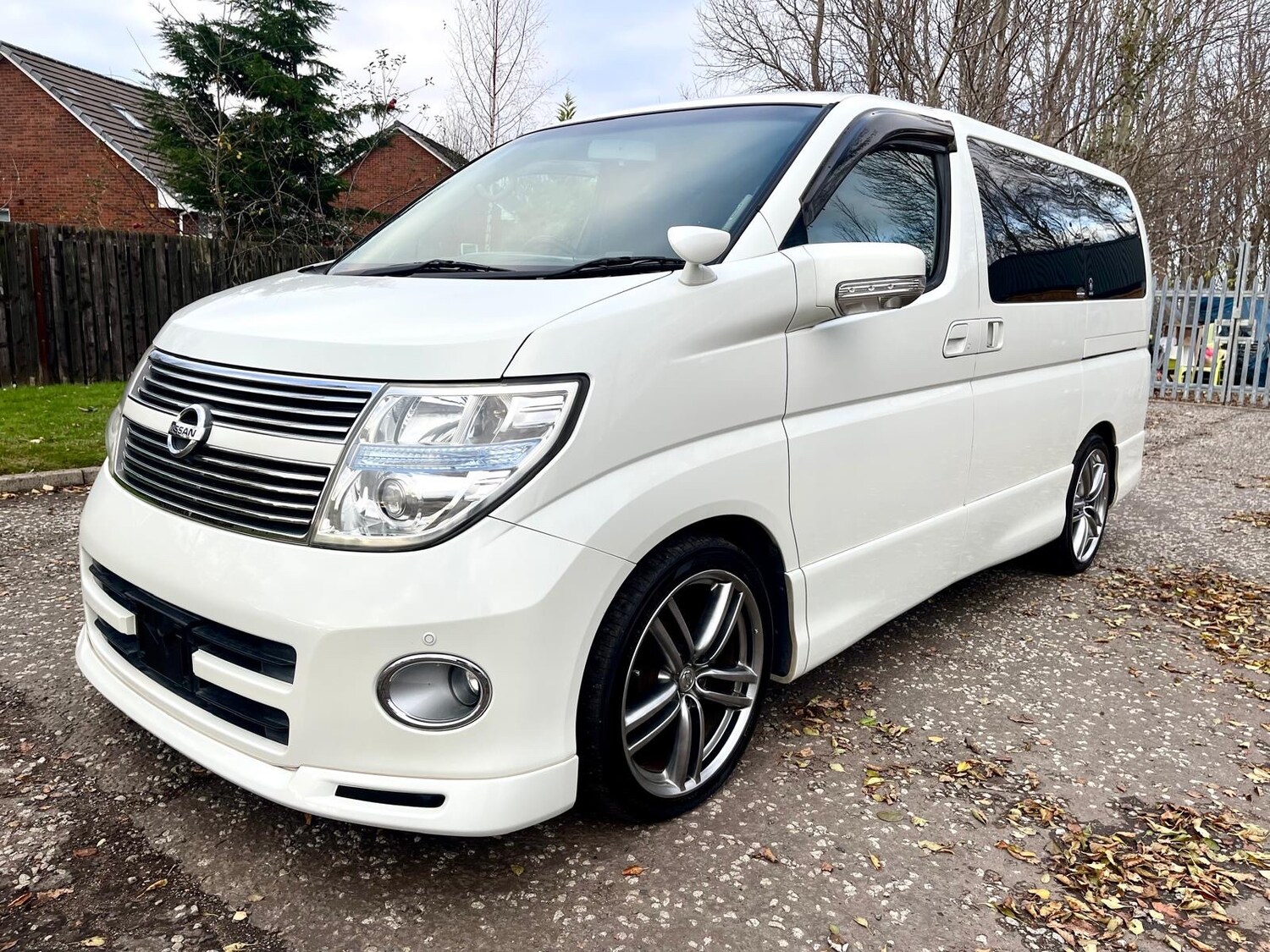 Used Nissan Elgrand 2009 for sale - 76591687: Photo 21