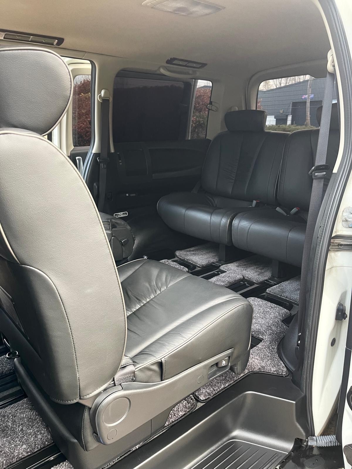 Used Nissan Elgrand 2009 for sale - 76591687: Photo 9