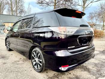 Used Toyota Estima 2013 for sale - 70205144: Photo