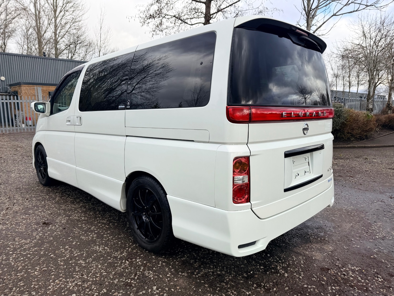 Used Nissan Elgrand 2007 for sale - 77573100: Photo 4