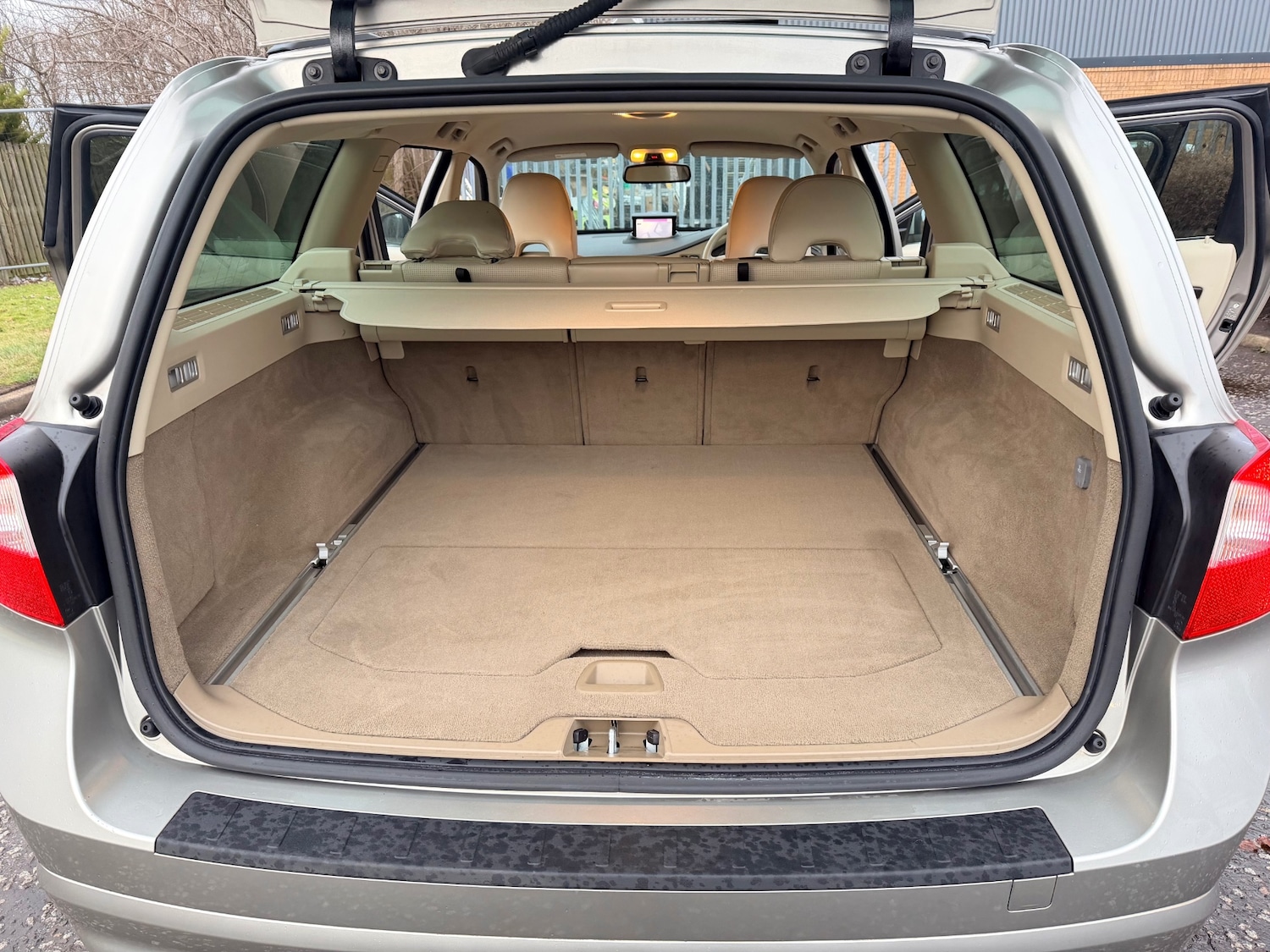 Used Volvo V70 2008 for sale - 77173566: Photo 12