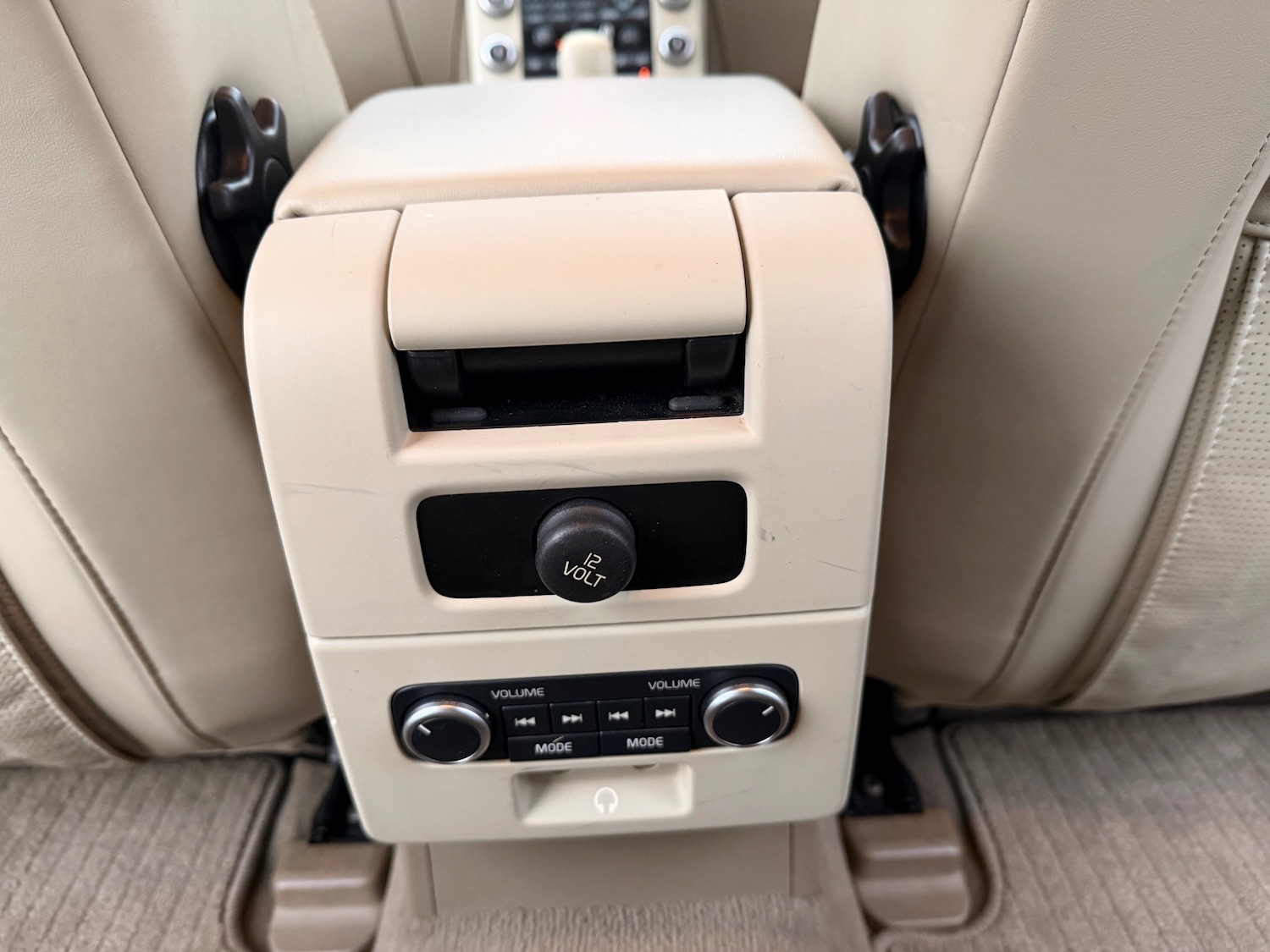 Used Volvo V70 2008 for sale - 77173566: Photo 16