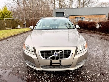 Used Volvo V70 2008 for sale - 77173566: Photo
