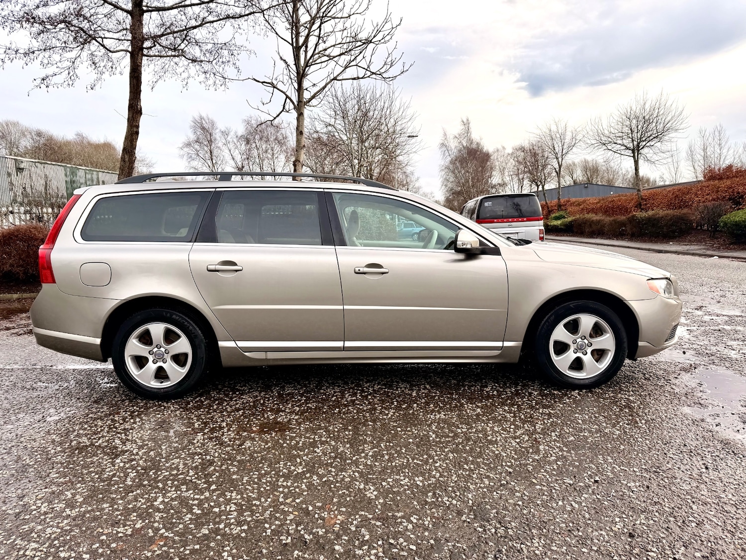 Used Volvo V70 2008 for sale - 77173566: Photo 9