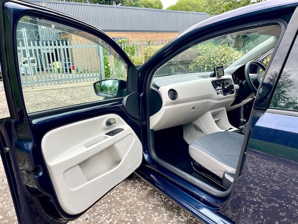 Used Volkswagen up! 2012 for sale - 74889548: Photo 7