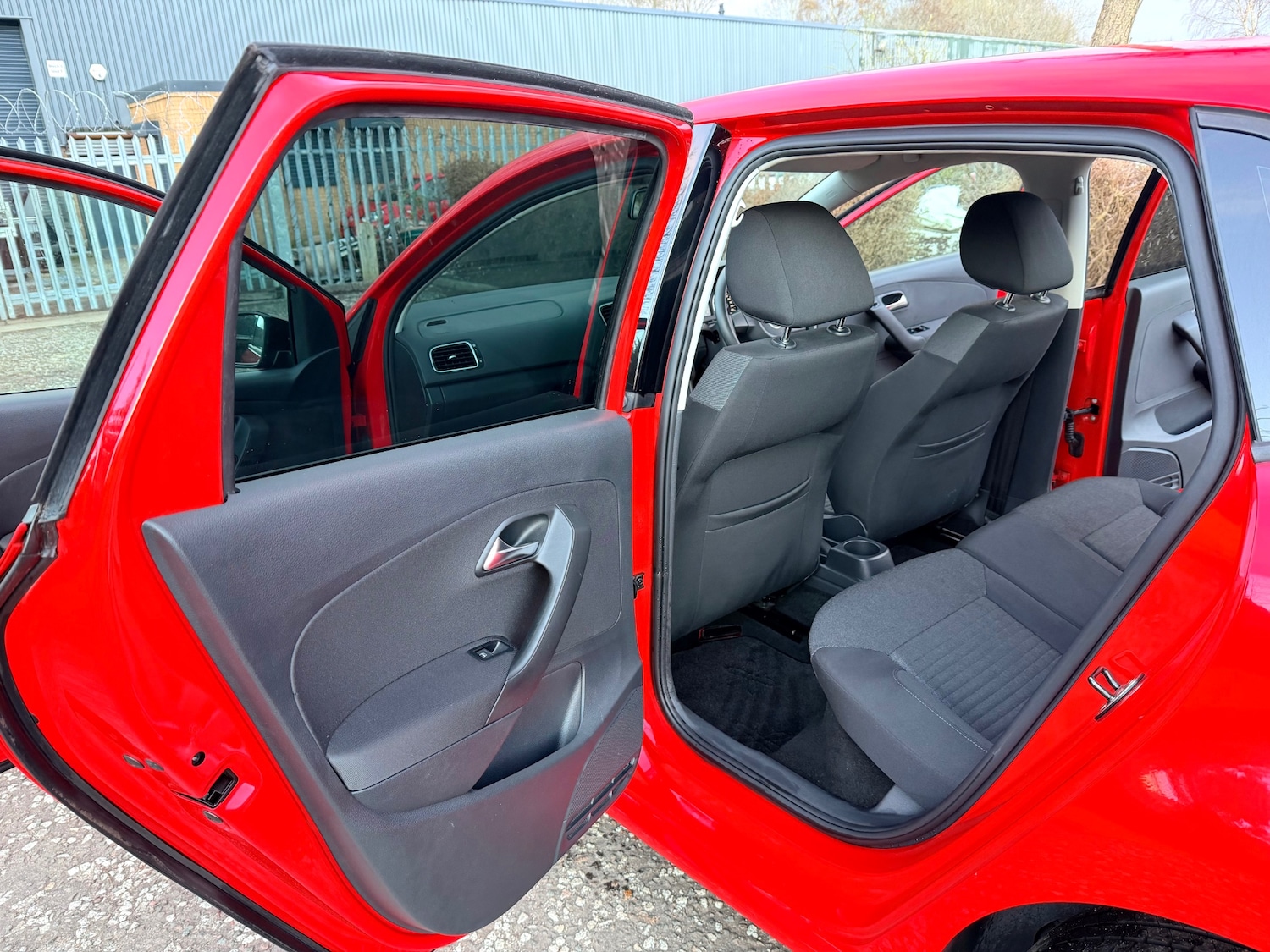 Used Volkswagen Polo 2011 for sale - 77721614: Photo 15