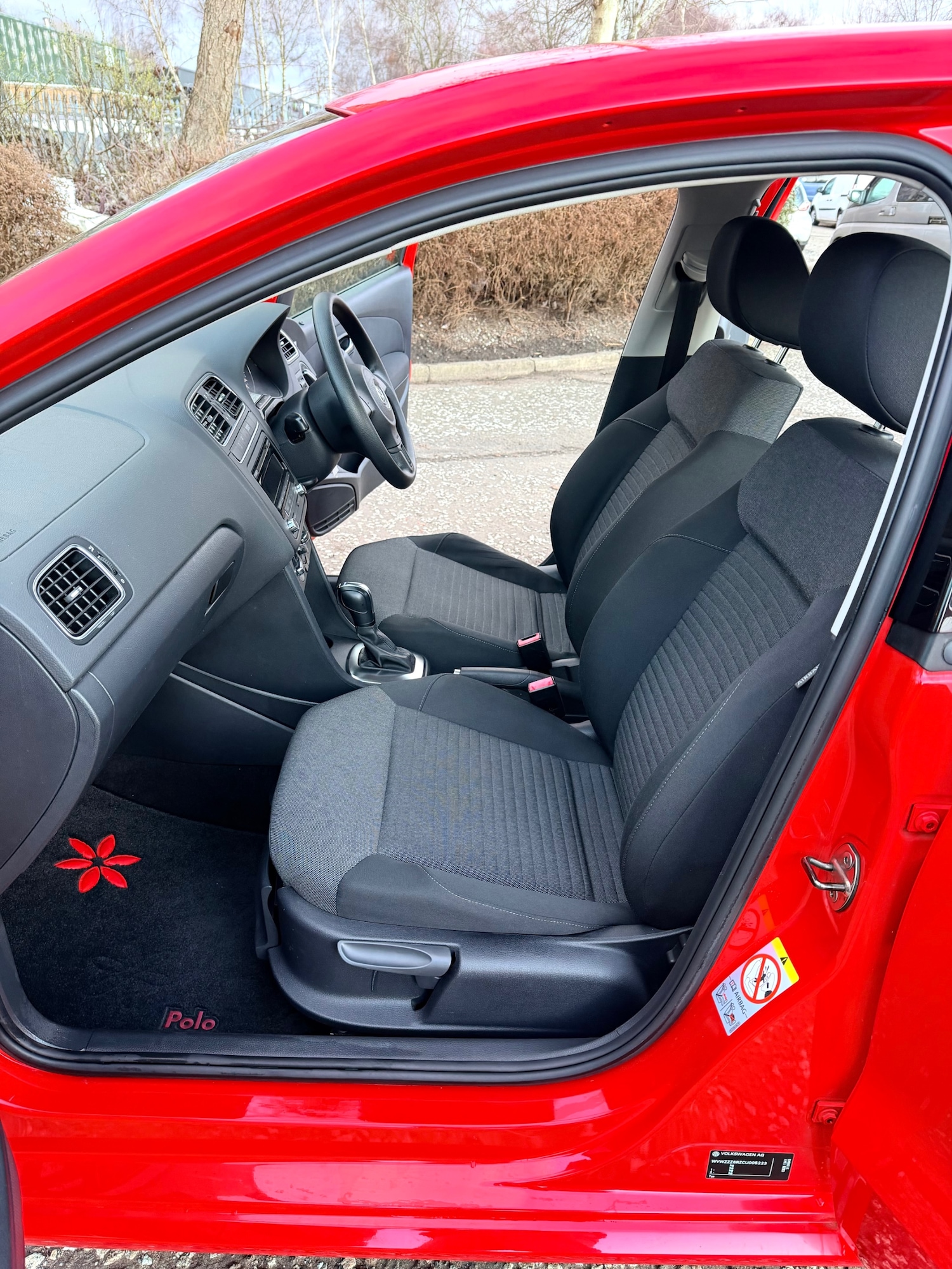 Used Volkswagen Polo 2011 for sale - 77721614: Photo 7