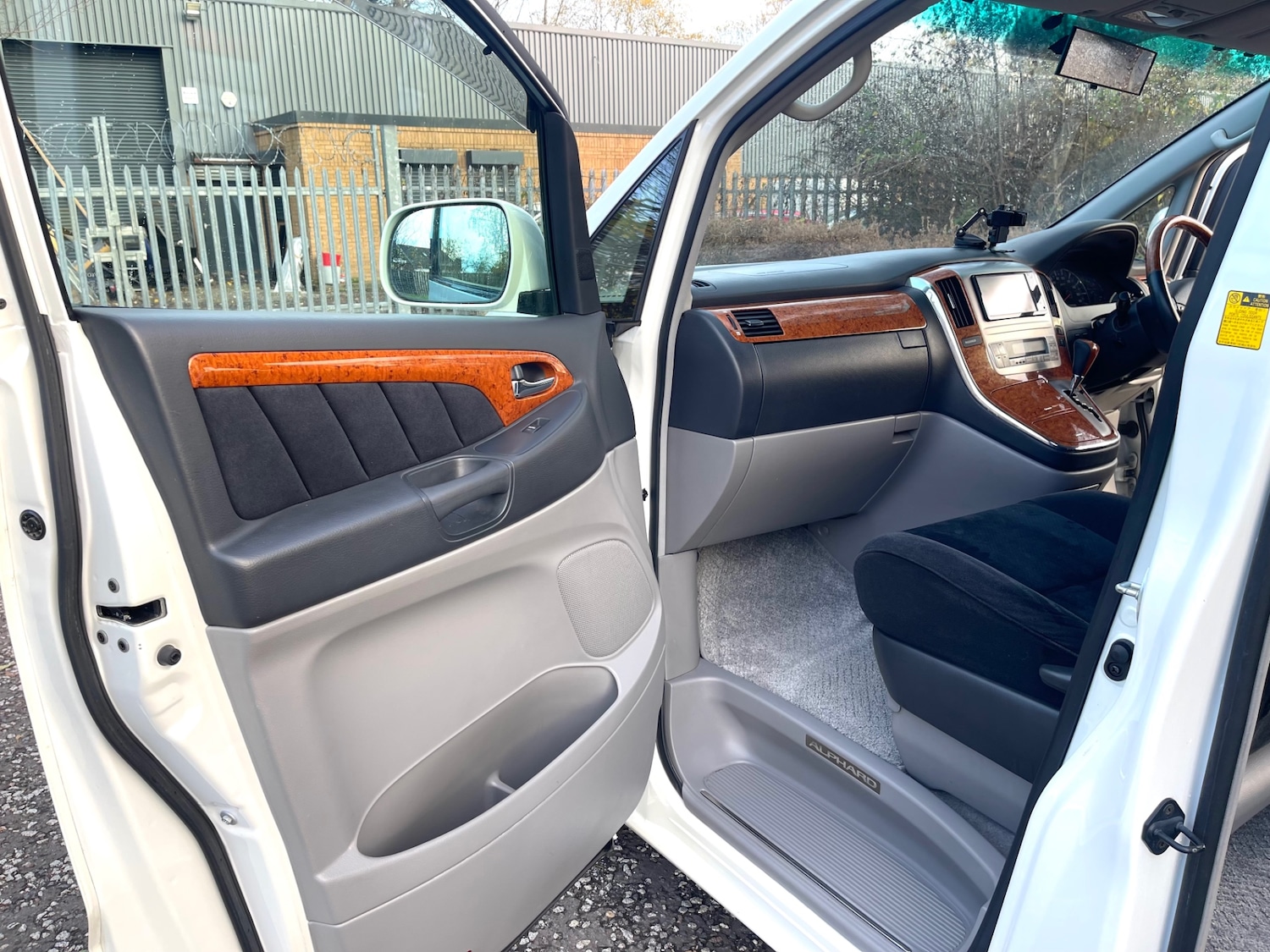 Used Toyota Alphard 2008 for sale - 76536988: Photo 14