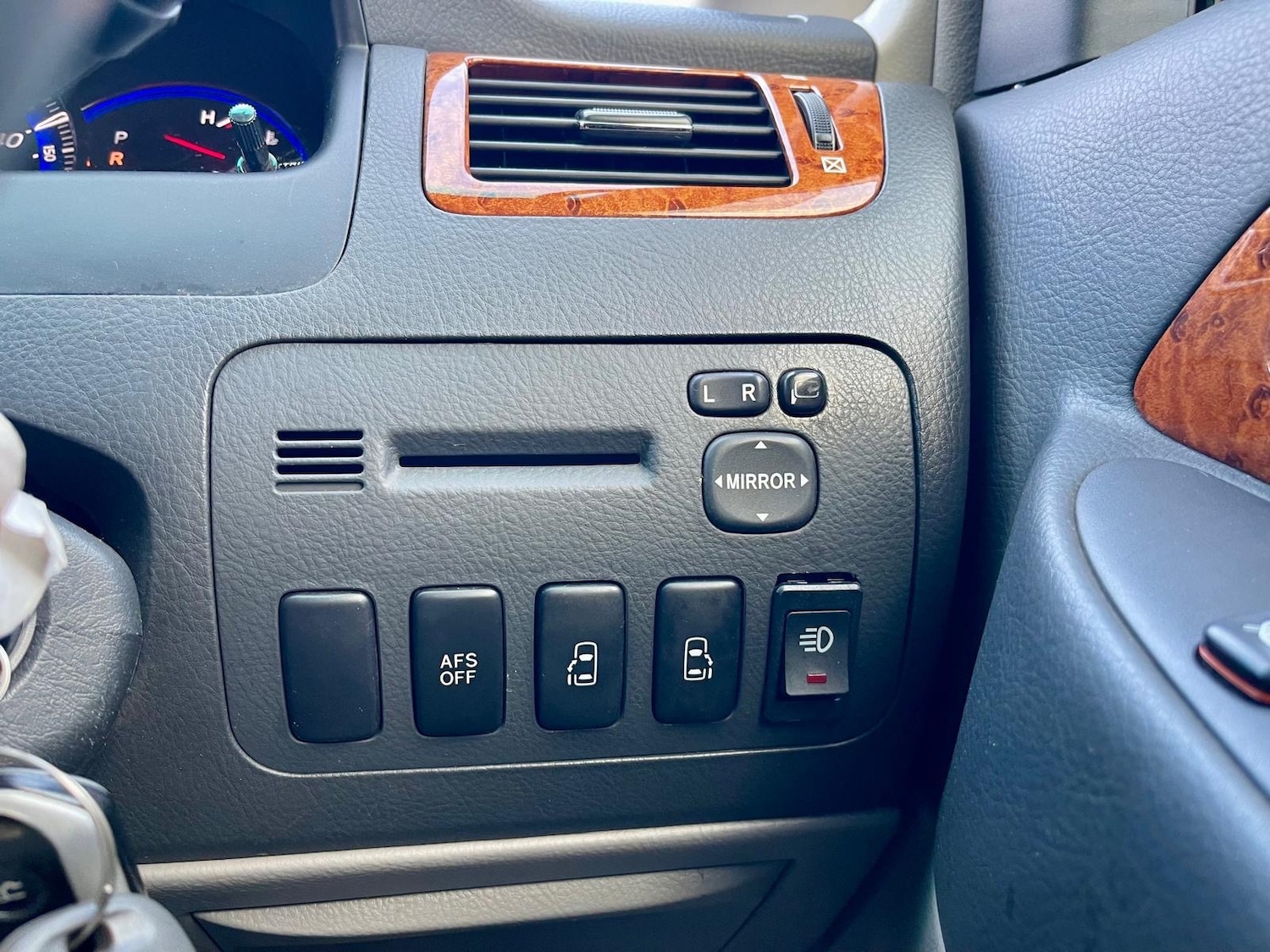 Used Toyota Alphard 2008 for sale - 76536988: Photo 26