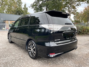 Used Toyota Estima 2012 for sale - 76120528: Photo