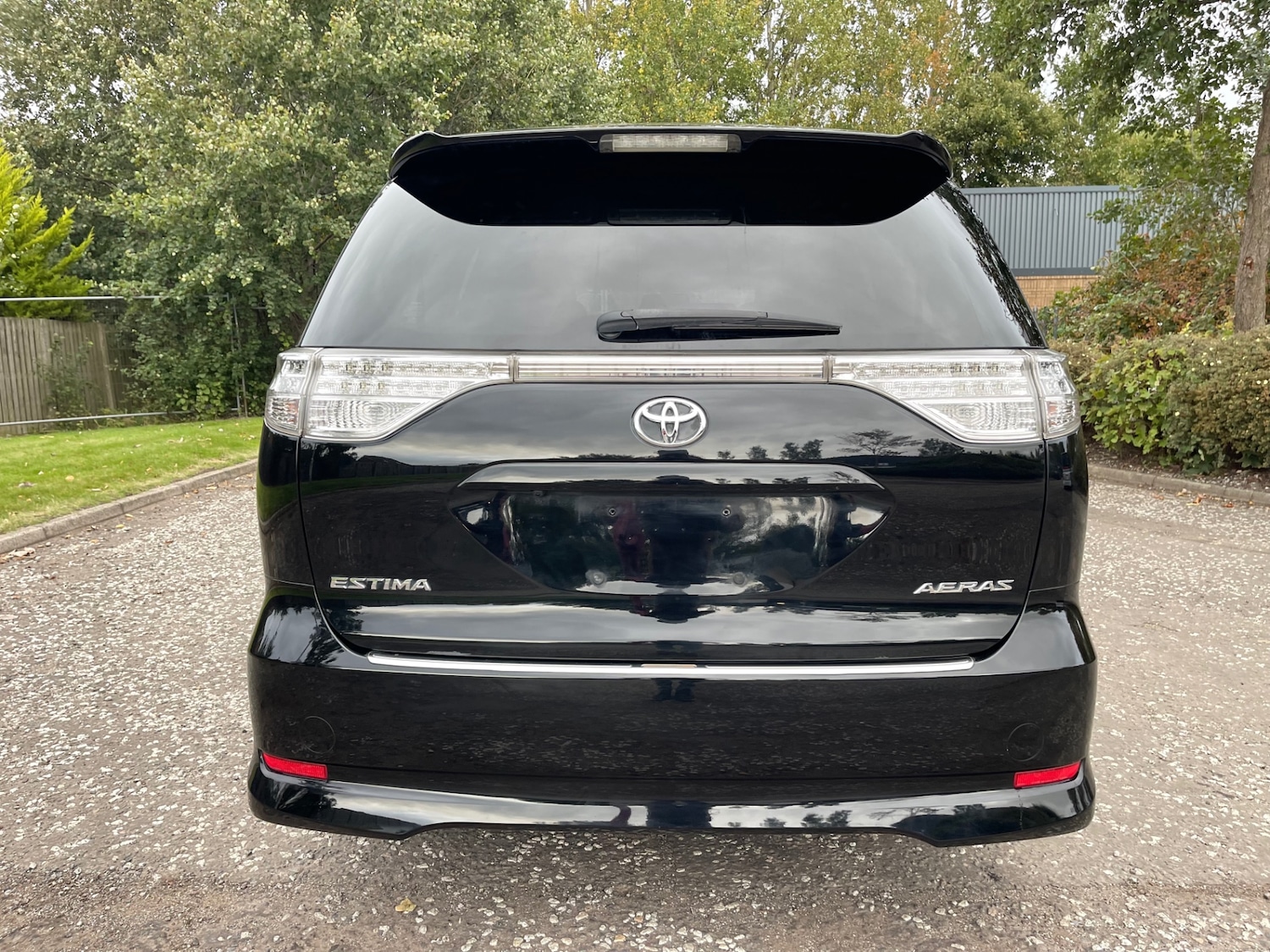 Used Toyota Estima 2012 for sale - 76120528: Photo 5