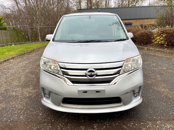 Used Nissan Serena 2012 for sale - 72912705: Photo 2