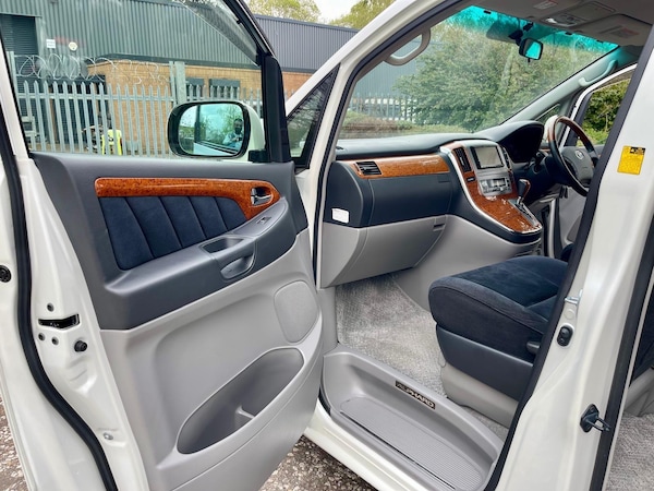 Used Toyota Alphard 2008 for sale - 72801918: Photo 18