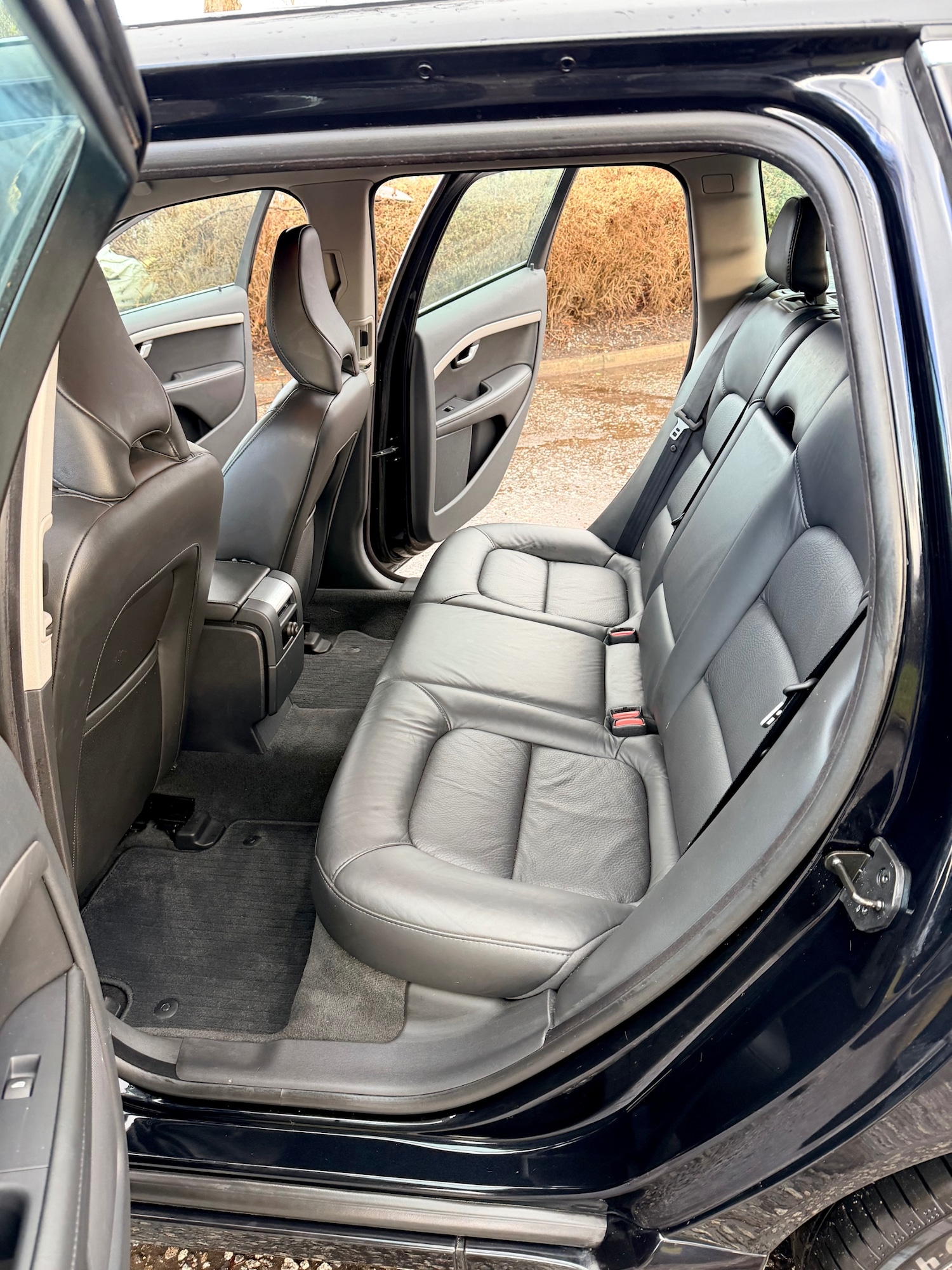 Used Volvo V70 2011 for sale - 77881503: Photo 11