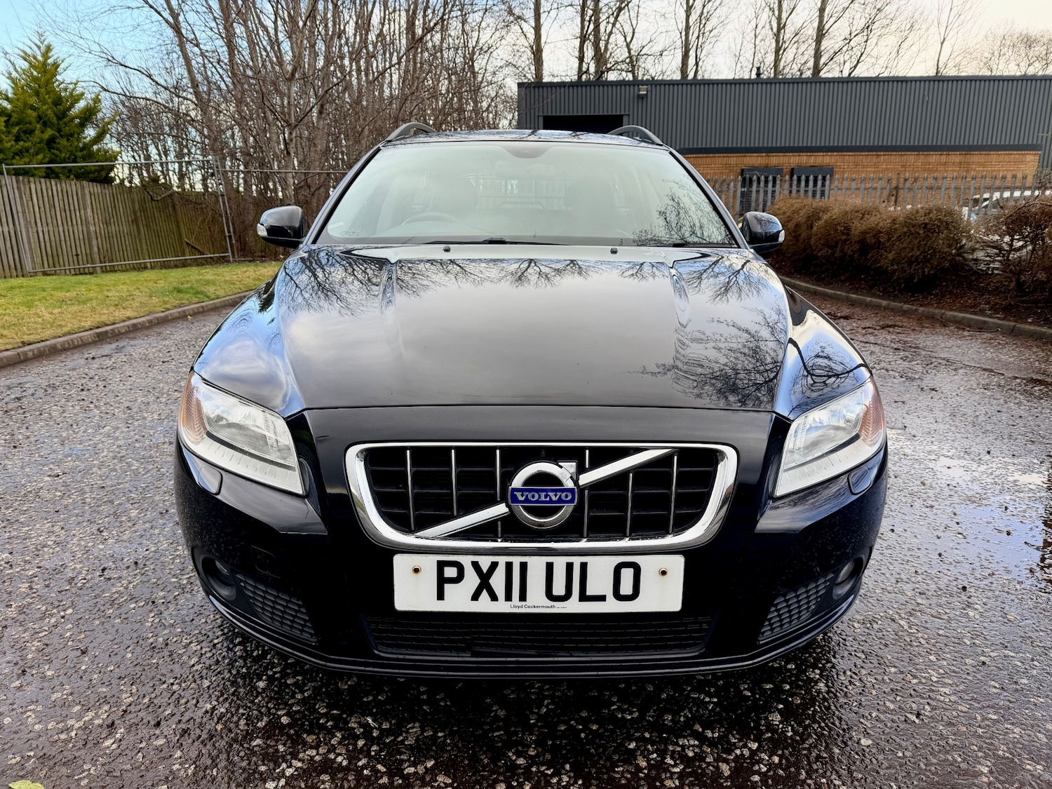 Used Volvo V70 2011 for sale - 77881503: Photo 2