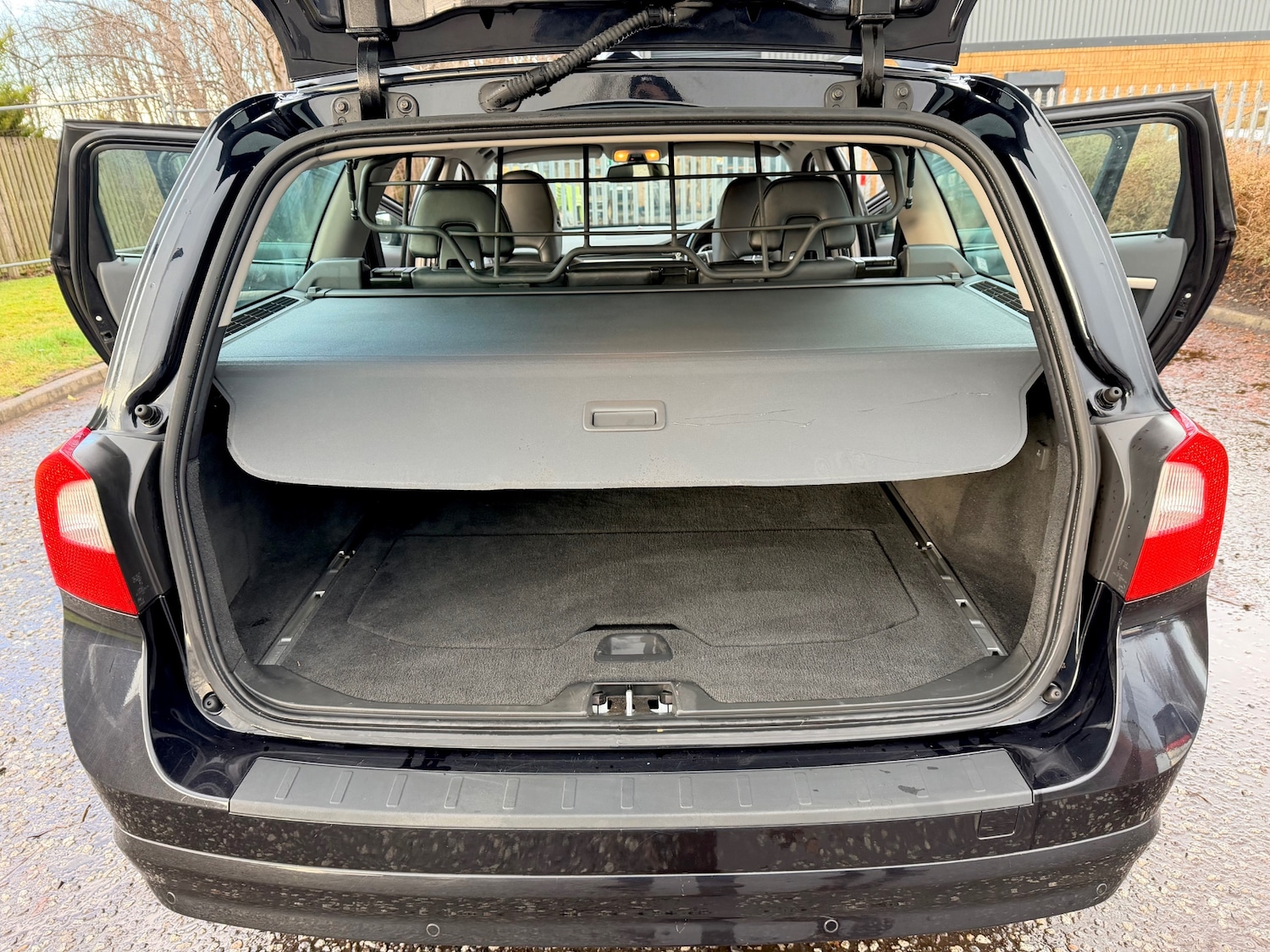 Used Volvo V70 2011 for sale - 77881503: Photo 20