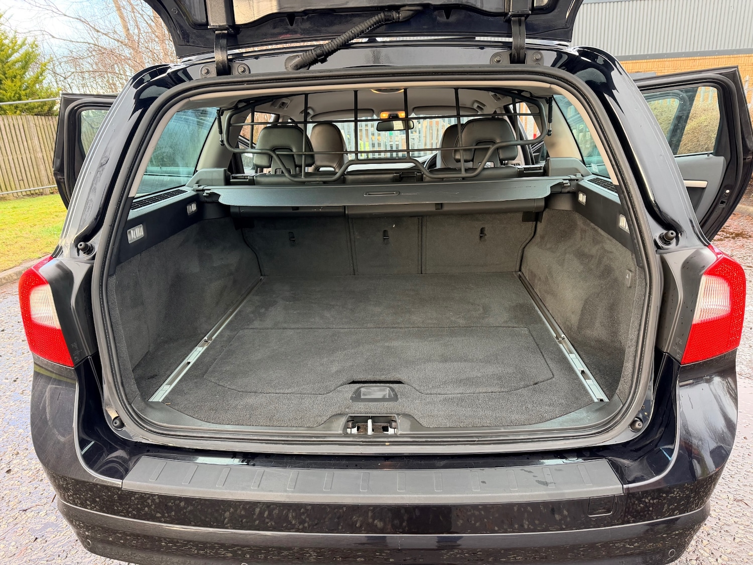 Used Volvo V70 2011 for sale - 77881503: Photo 21