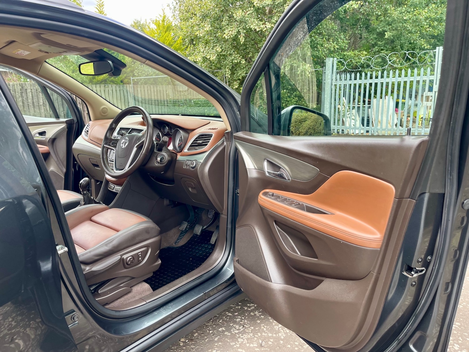 Used Vauxhall Mokka 2015 for sale - 76082890: Photo 6
