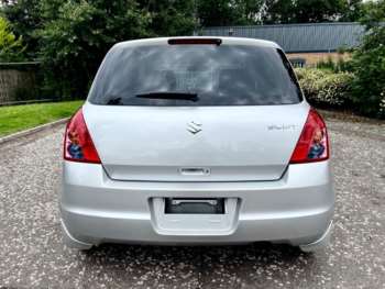 Used Suzuki Swift 2010 for sale - 75301706: Photo