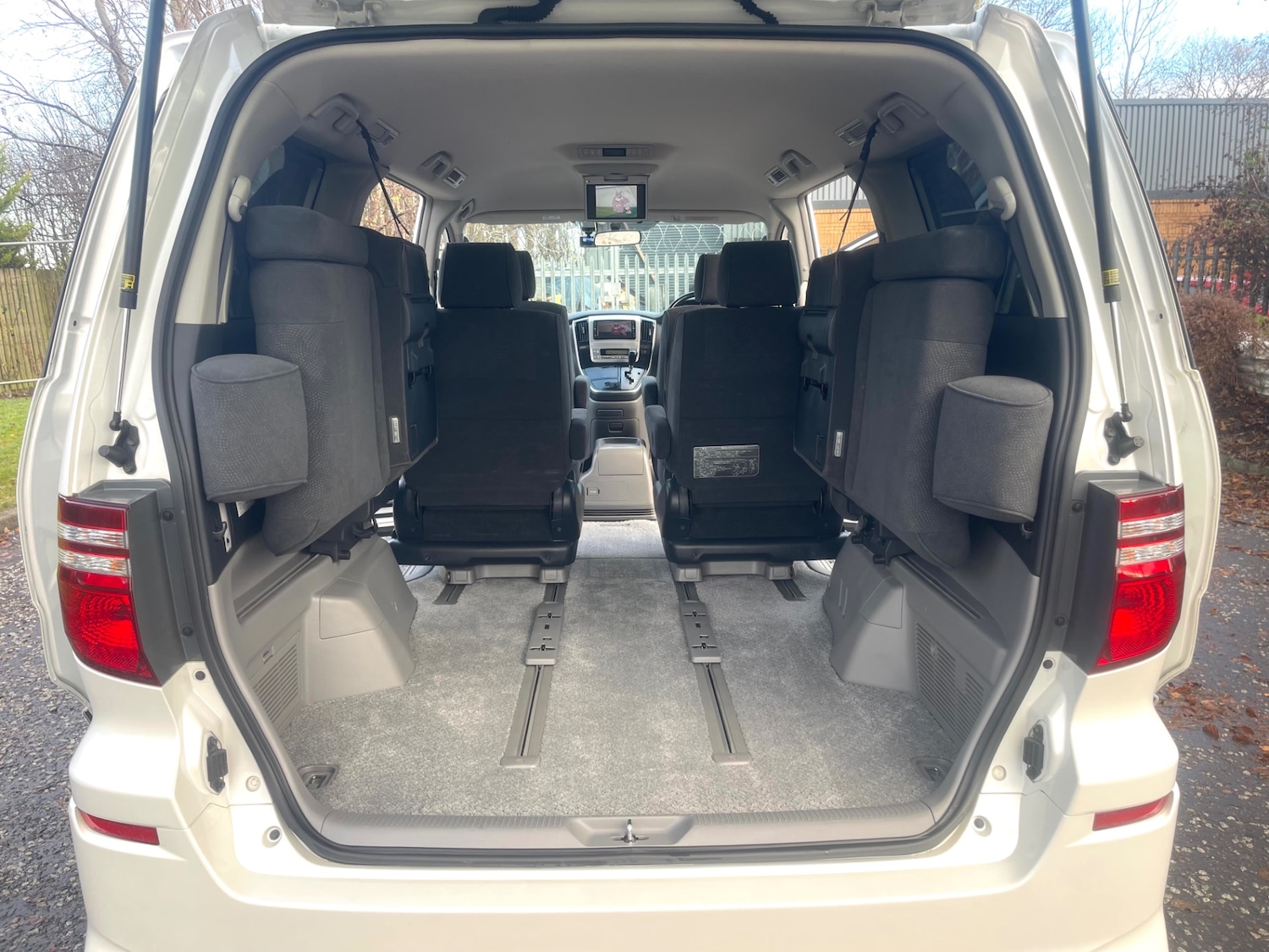 Used Toyota Alphard 2007 for sale - 76670946: Photo 14