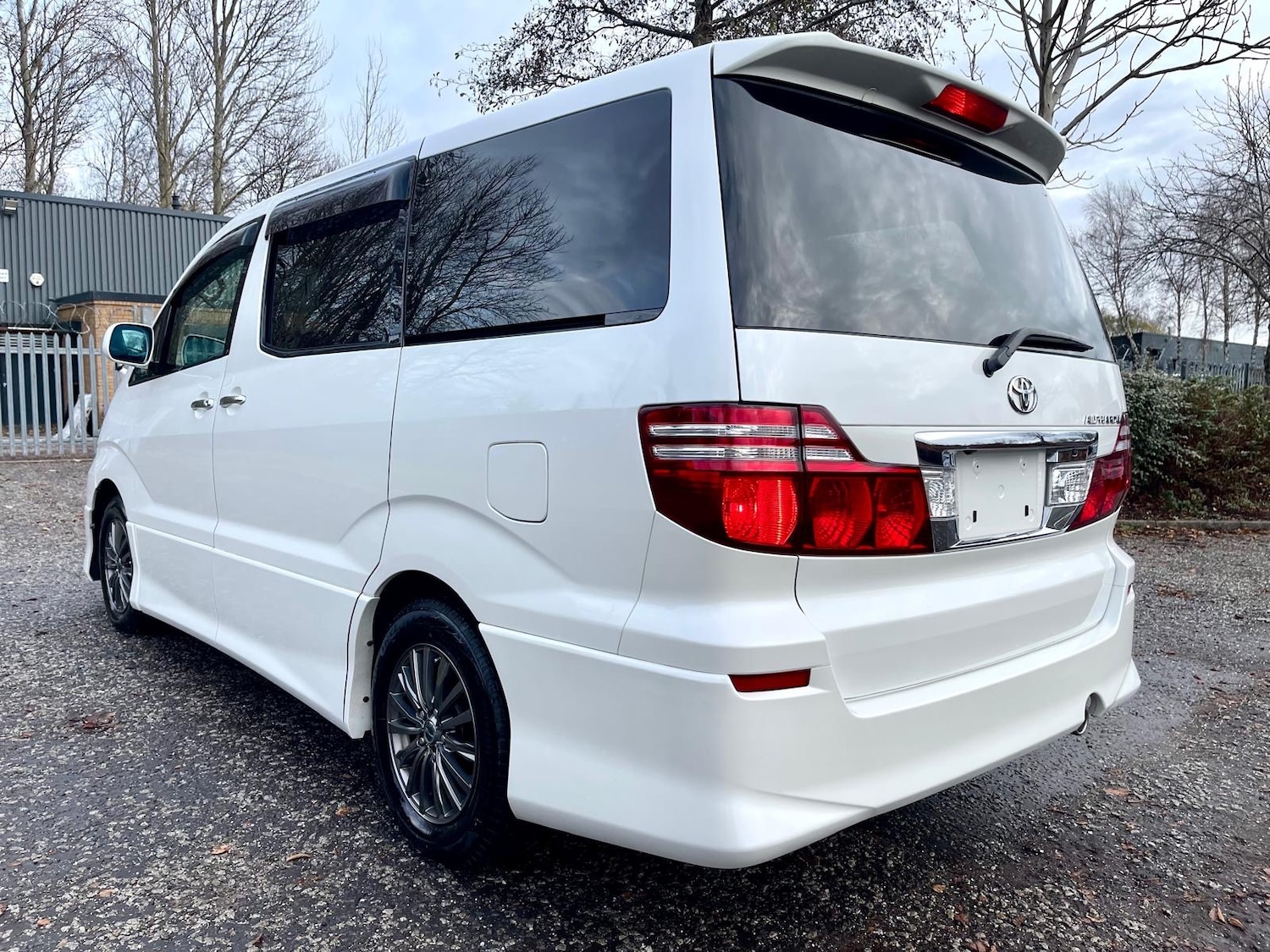 Used Toyota Alphard 2007 for sale - 76670946: Photo 5