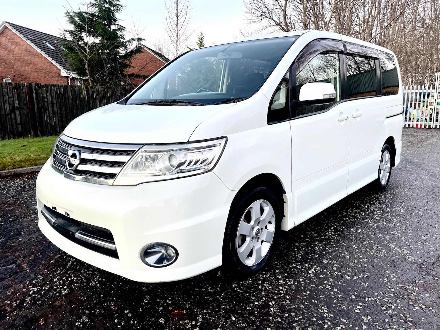 Used Nissan Serena 2010 for sale - 76969445: Photo 26