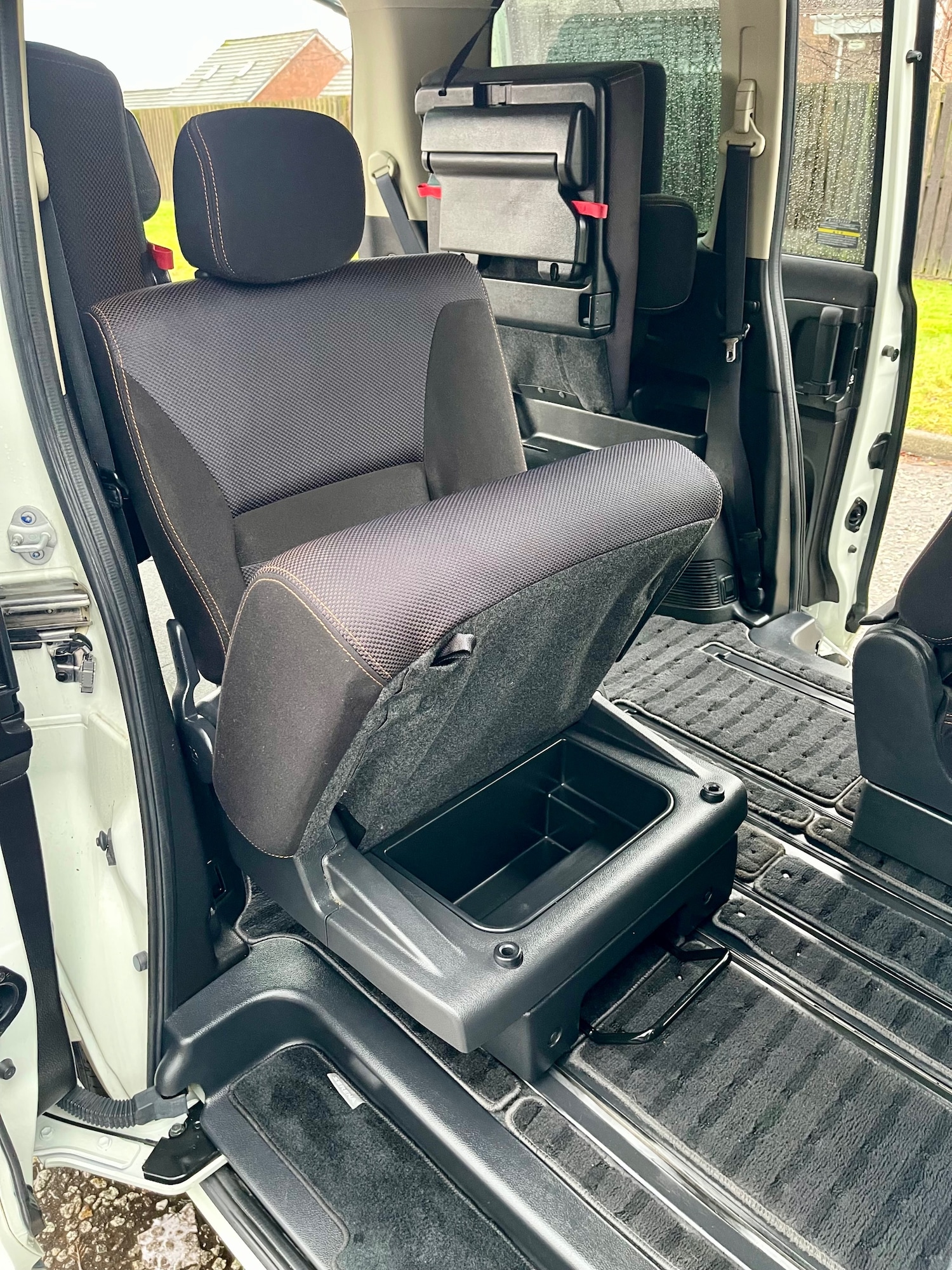 Used Nissan Serena 2010 for sale - 76969445: Photo 9