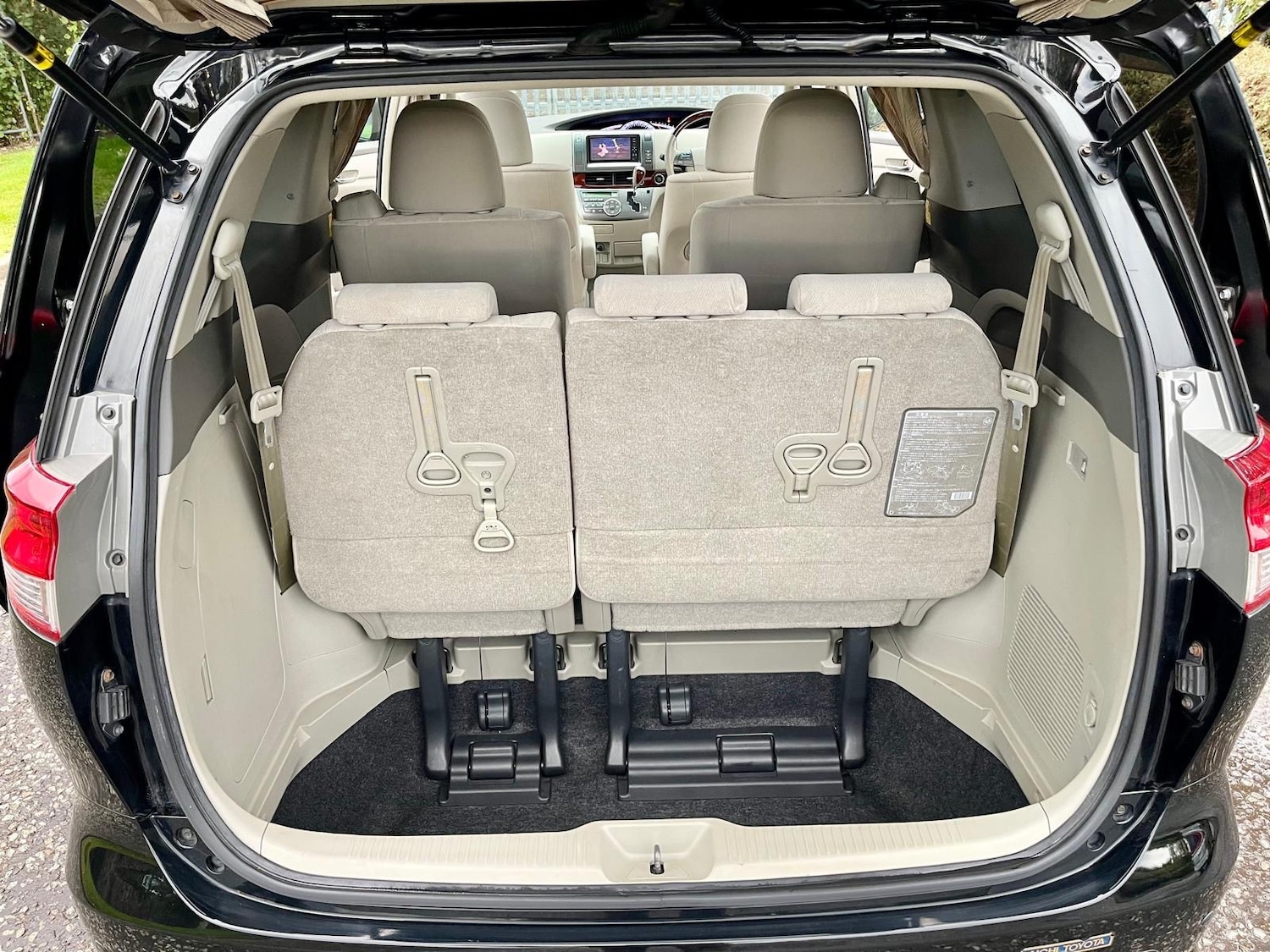 Used Toyota Estima 2012 for sale - 76149880: Photo 16