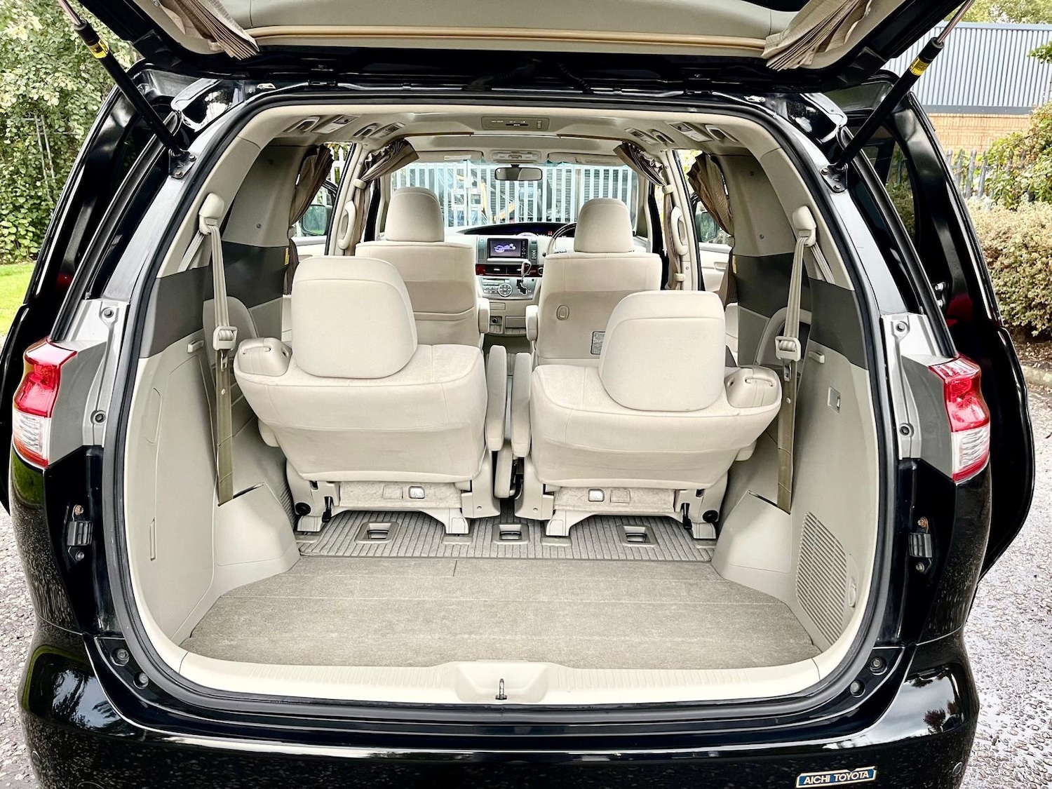 Used Toyota Estima 2012 for sale - 76149880: Photo 19