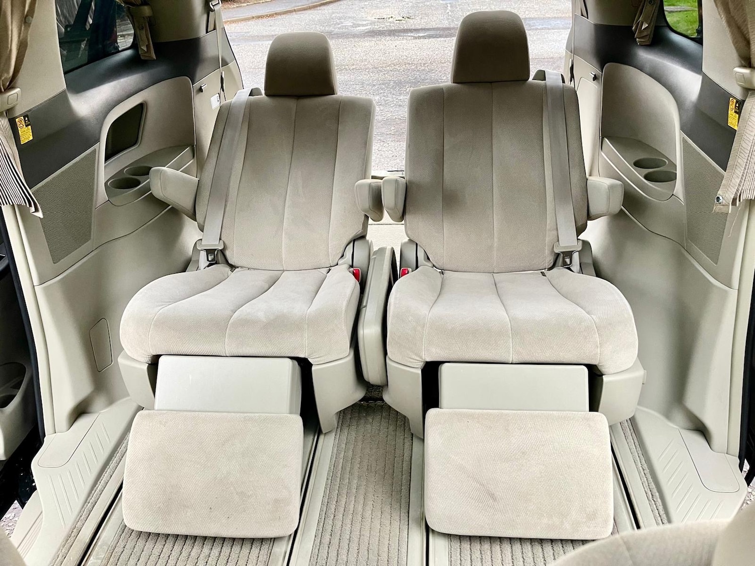 Used Toyota Estima 2012 for sale - 76149880: Photo 21