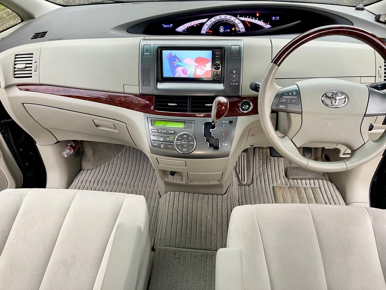 Used Toyota Estima 2012 for sale - 76149880: Photo 6