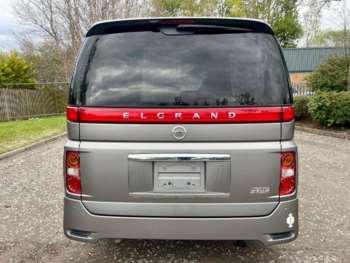 Used Nissan Elgrand 2008 for sale - 70088678: Photo