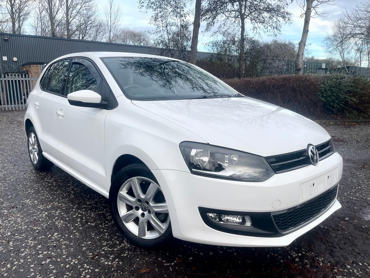 Used Volkswagen Polo 2012 for sale - 76670916: Photo 1