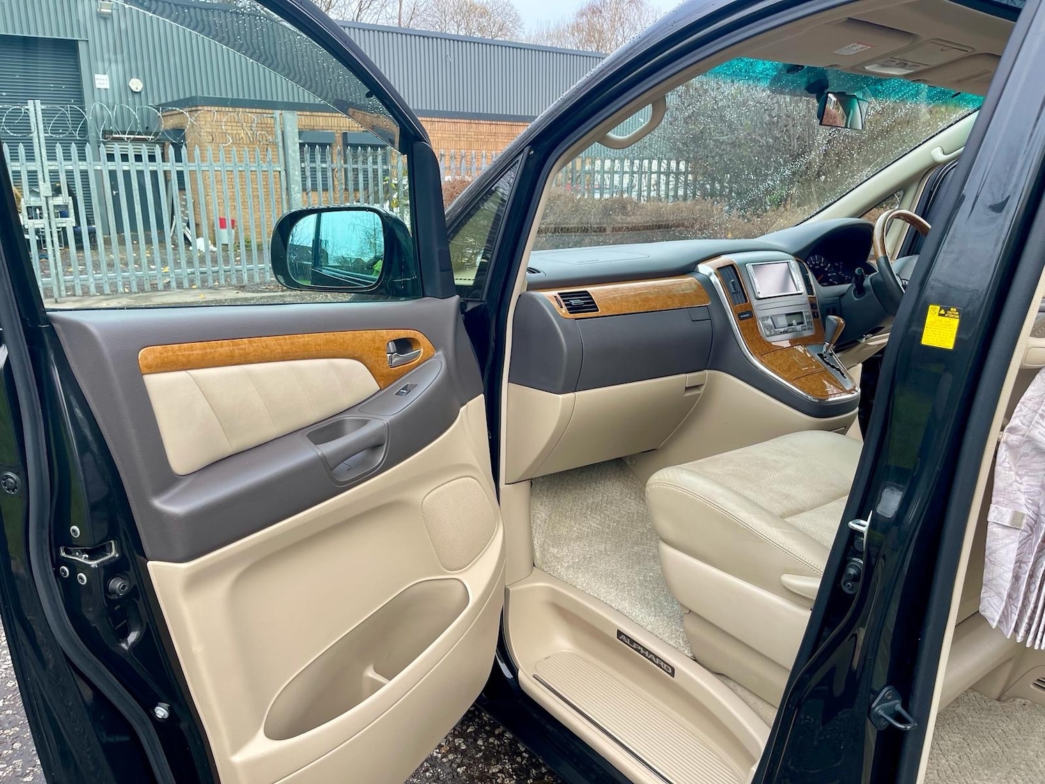 Used Toyota Alphard 2007 for sale - 76741520: Photo 16