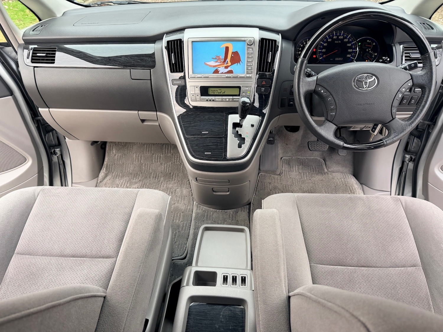 Used Toyota Alphard 2006 for sale - 78085682: Photo 6