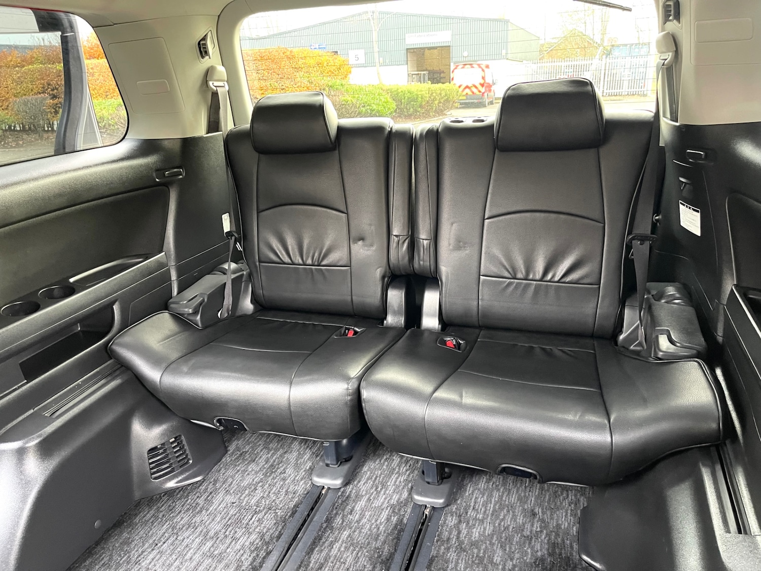 Used Toyota Vellfire 2012 for sale - 76377023: Photo 10