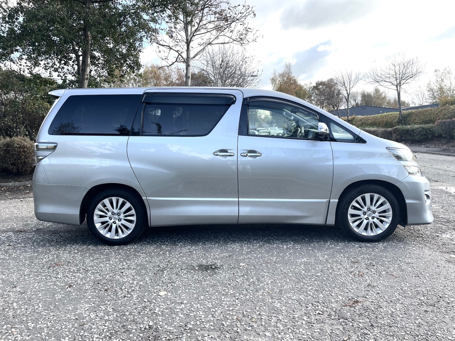 Used Toyota Vellfire 2012 for sale - 76377023: Photo 19