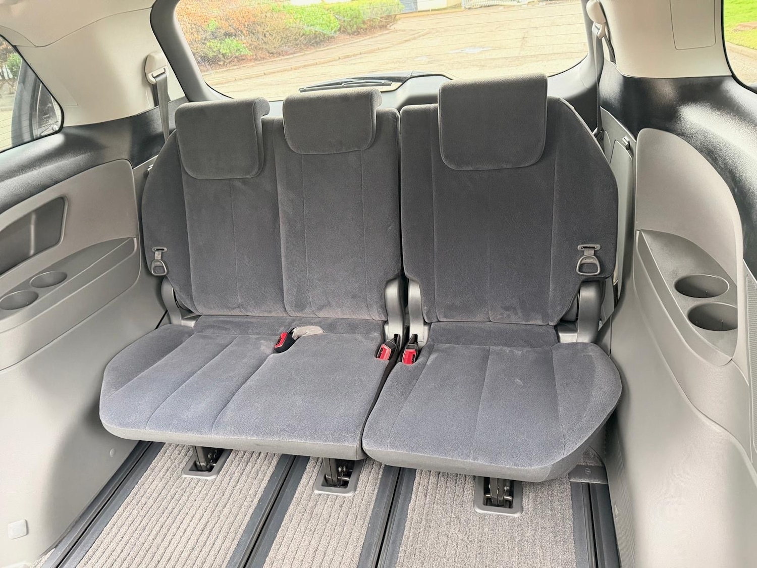 Used Toyota Estima 2012 for sale - 77921696: Photo 10